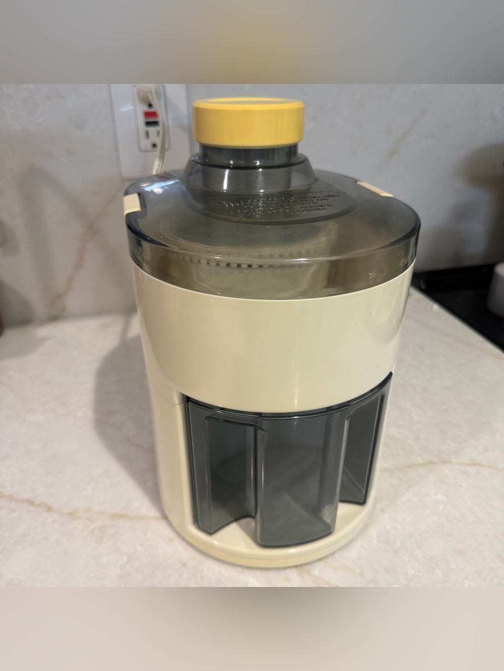 Complete Vintage Hamilton Beach Juice Extractor Model 395WS
